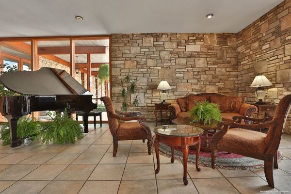 INN OF THE HILLS HOTEL AND CONFERENCE (Kerrville)